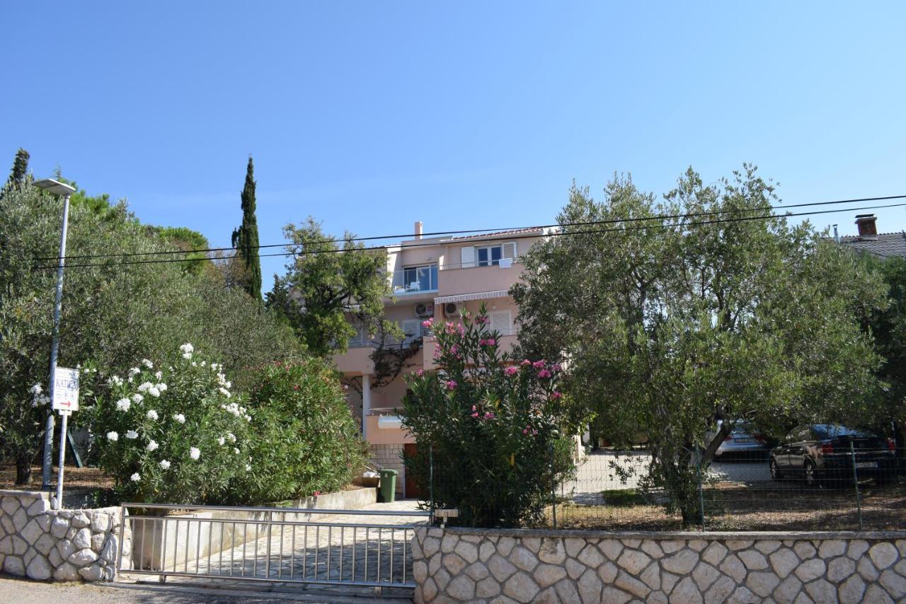 Apartmani Katica Novalja Exterior photo