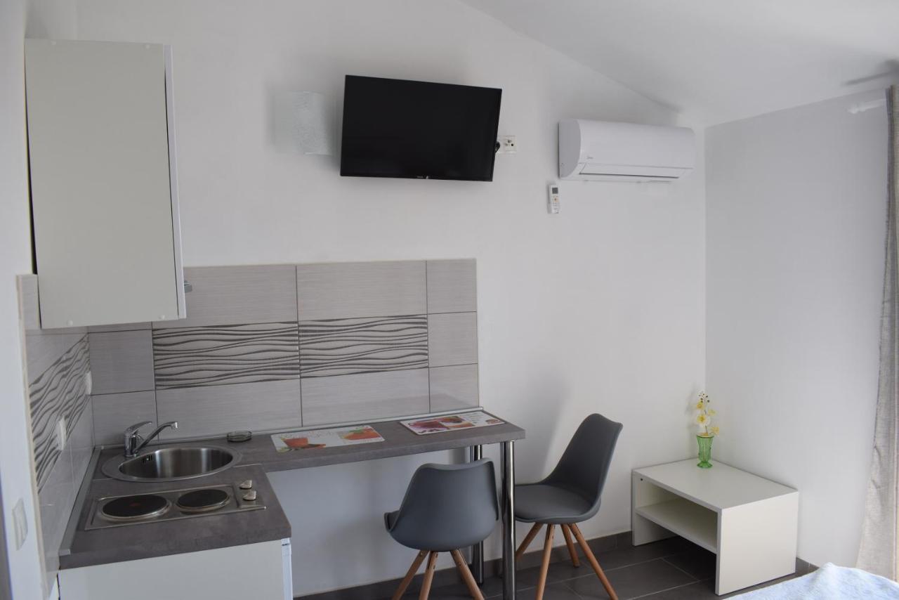 Apartmani Katica Novalja Exterior photo
