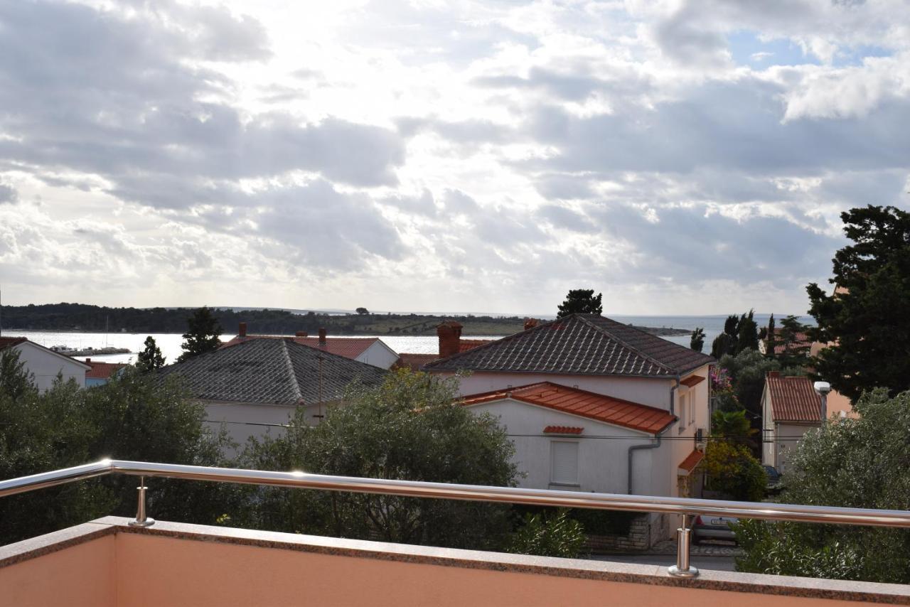Apartmani Katica Novalja Exterior photo
