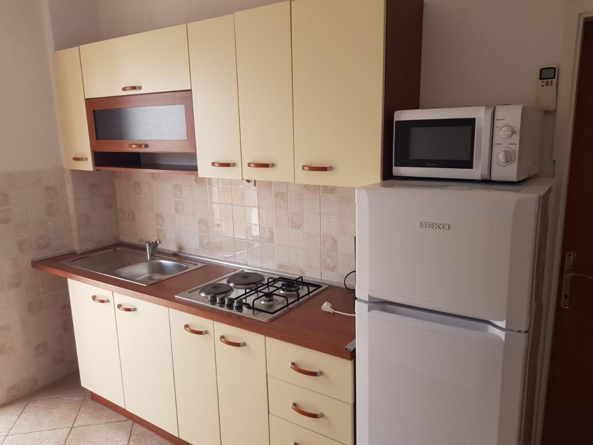 Apartmani Katica Novalja Exterior photo
